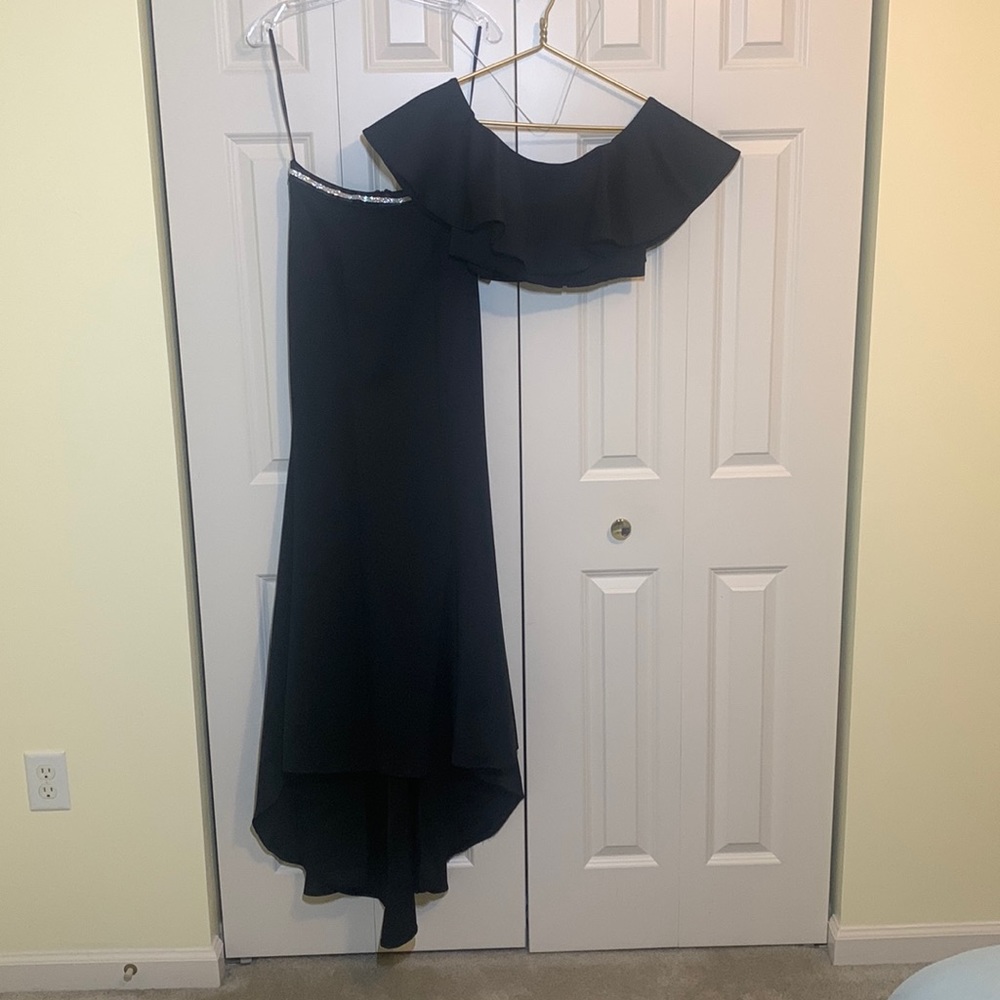 Jovani Two Piece Black Peplum Top with Long Skirt; Size 7